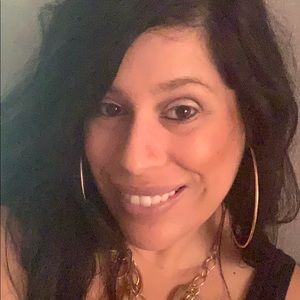 Meet your Posher, Candace